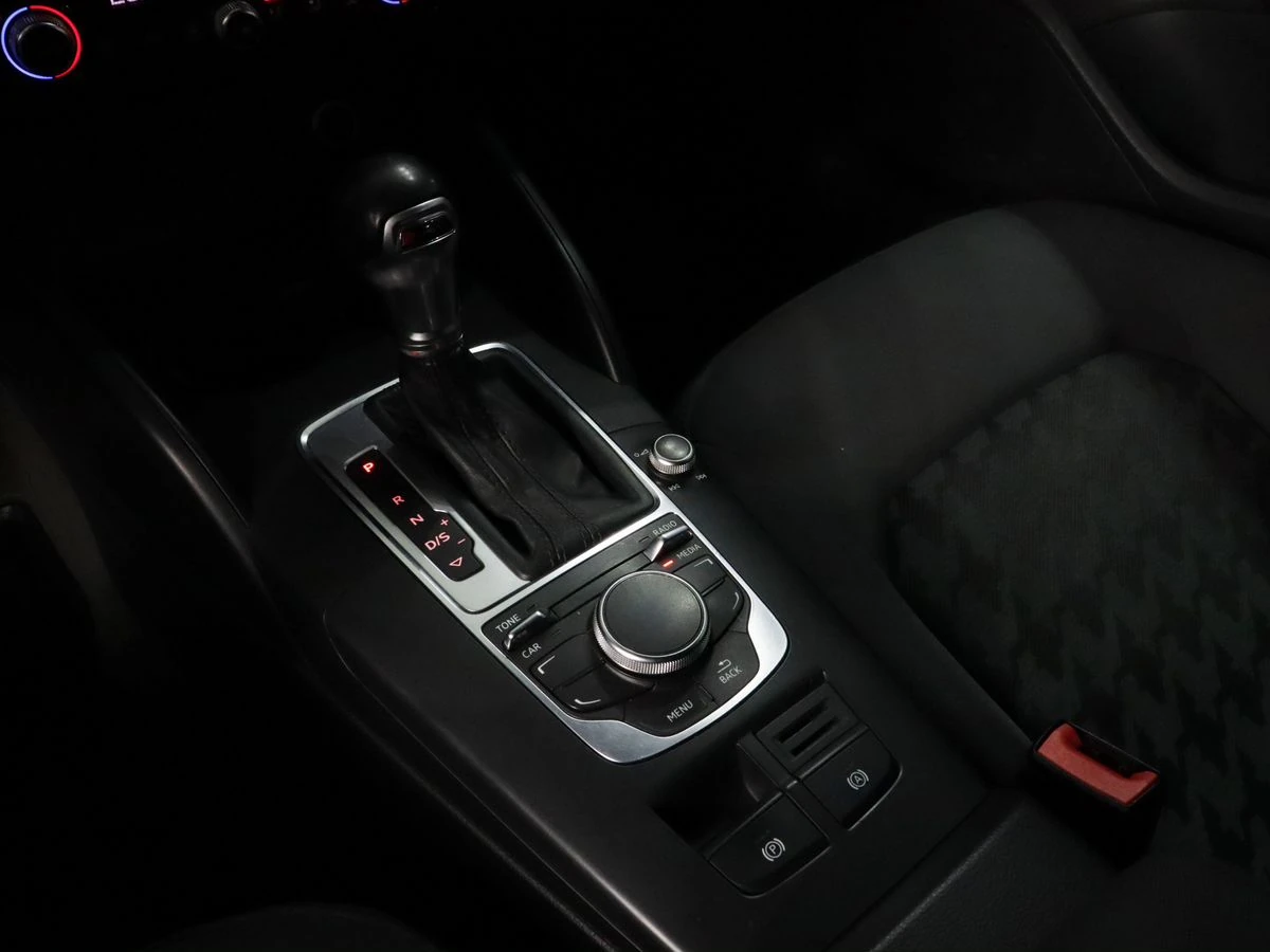 Audi A3, 2014г, передний привод, робот