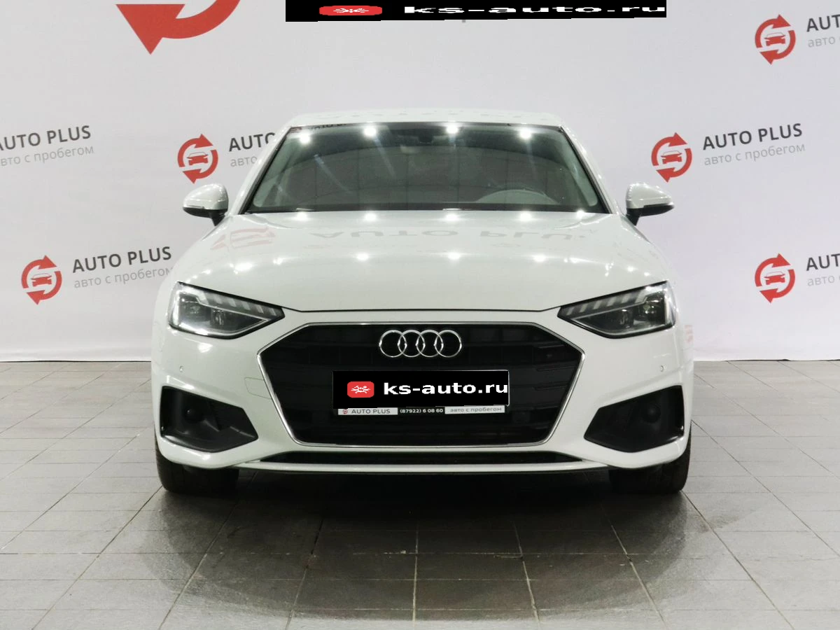 Audi A4, 2021г, передний привод, робот