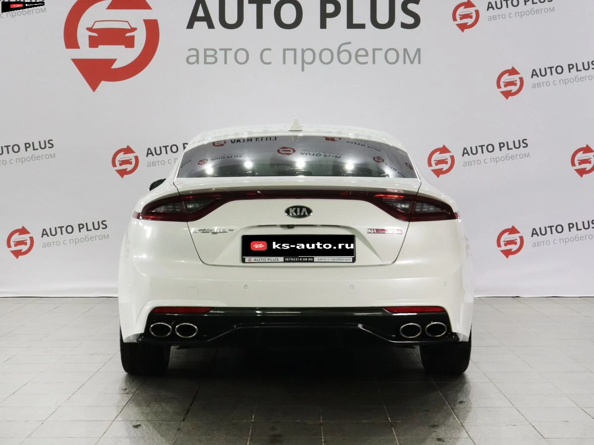 Kia Stinger, 2020г, задний привод, автомат