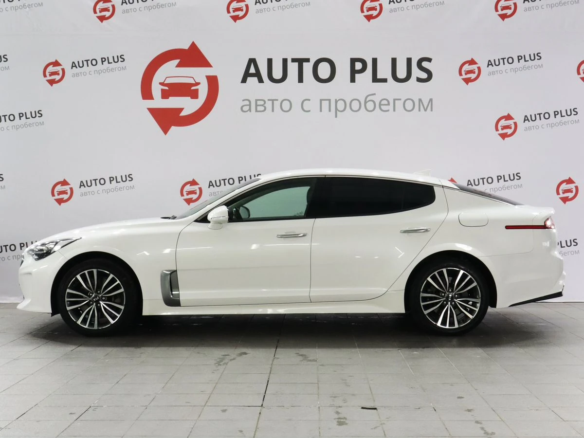 Kia Stinger, 2020г, задний привод, автомат