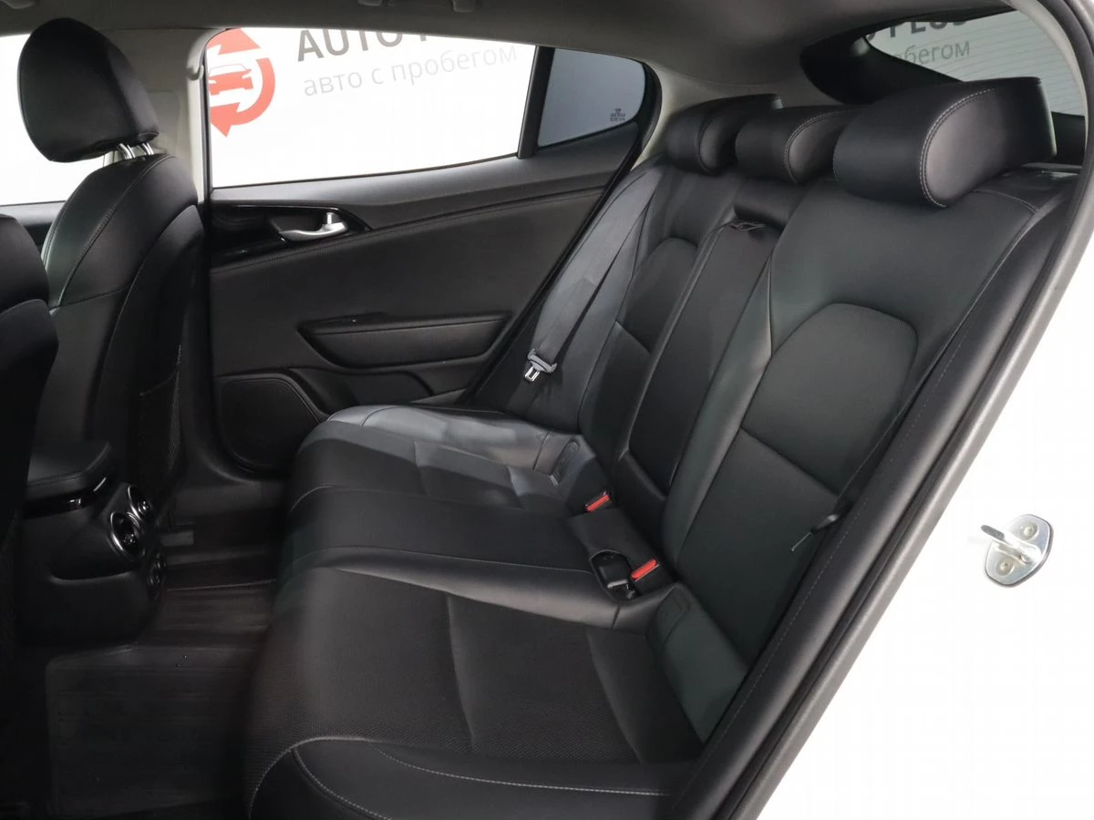 Kia Stinger, 2020г, задний привод, автомат