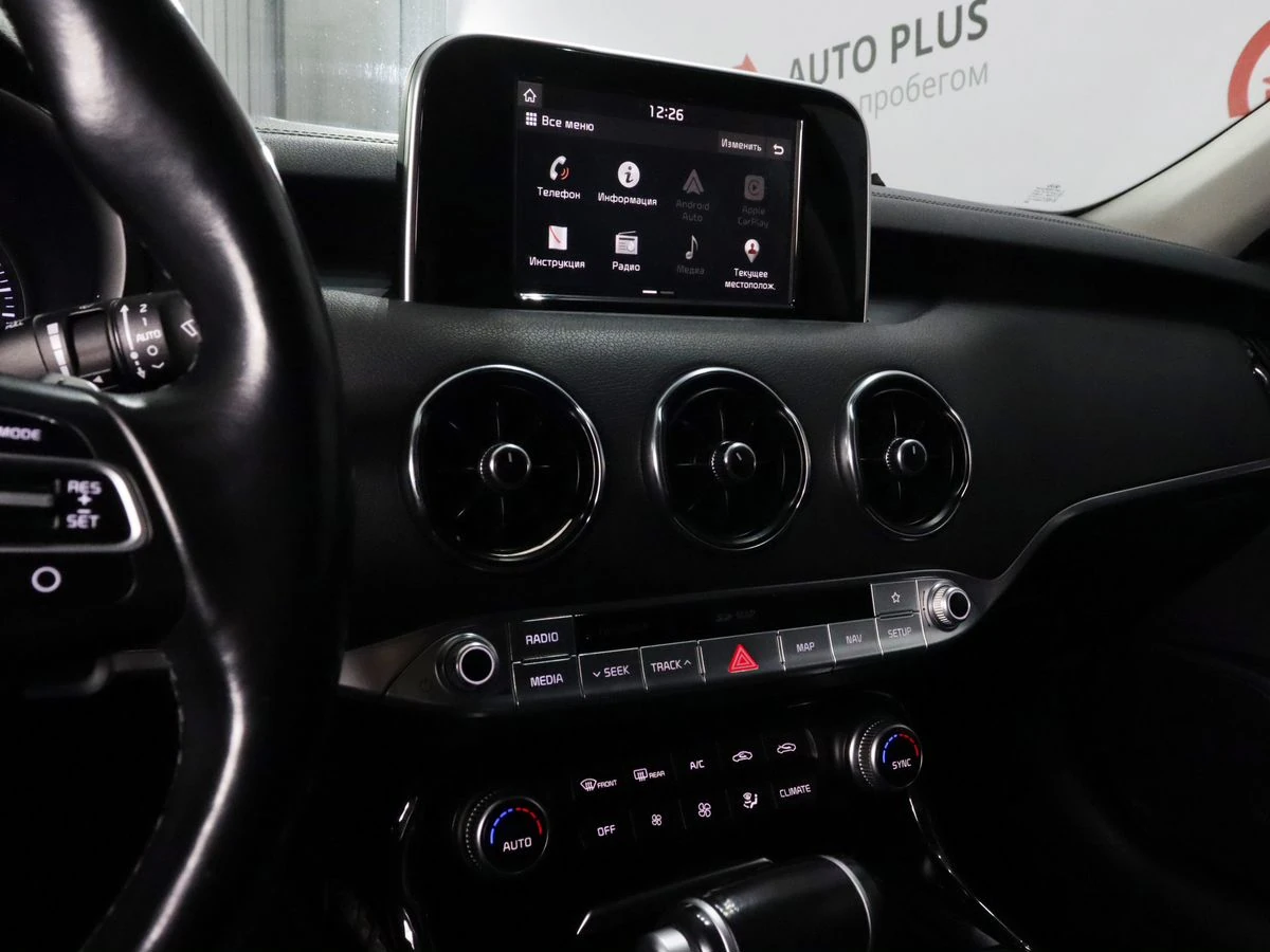 Kia Stinger, 2020г, задний привод, автомат