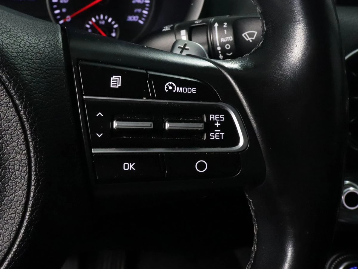 Kia Stinger, 2020г, задний привод, автомат