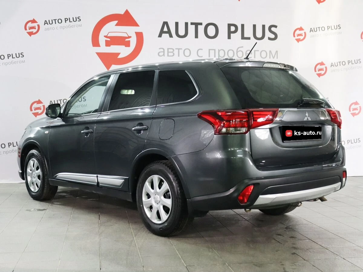 Mitsubishi Outlander, 2016г, передний привод, вариатор