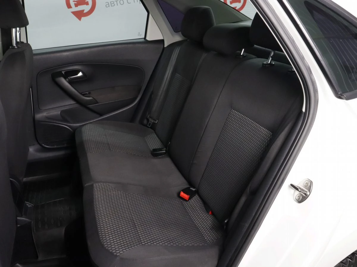 Volkswagen Polo, 2012г, передний привод, автомат