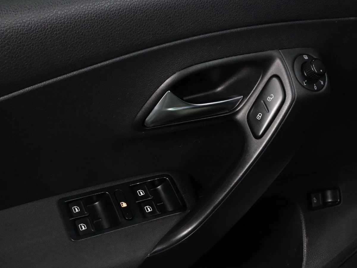 Volkswagen Polo, 2012г, передний привод, автомат