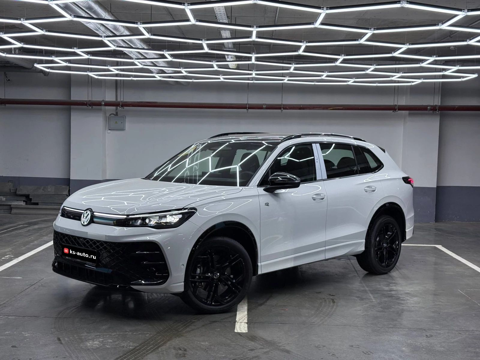 Volkswagen Tiguan, 2026г, полный привод, робот