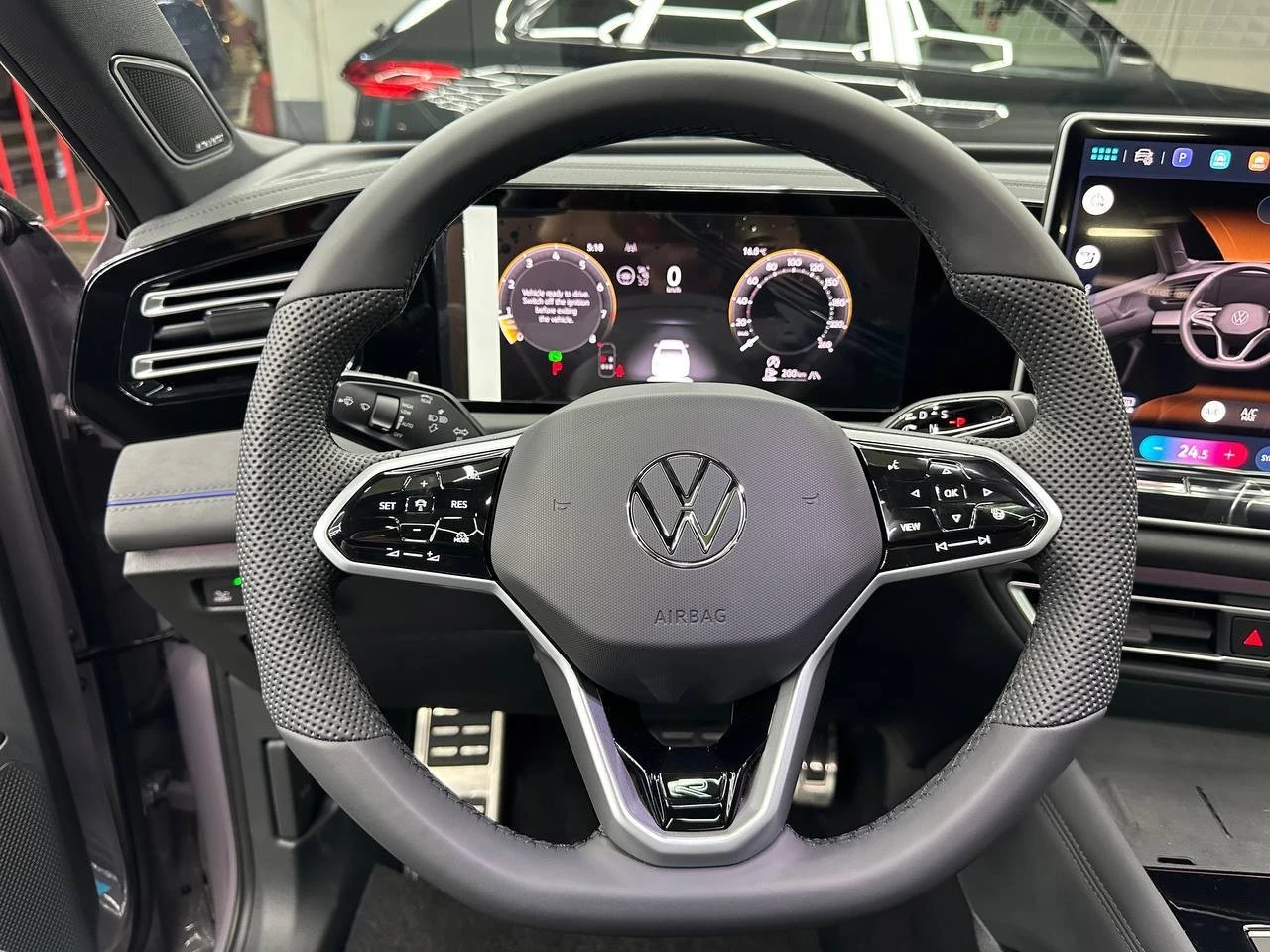 Volkswagen Tiguan, 2026г, полный привод, робот