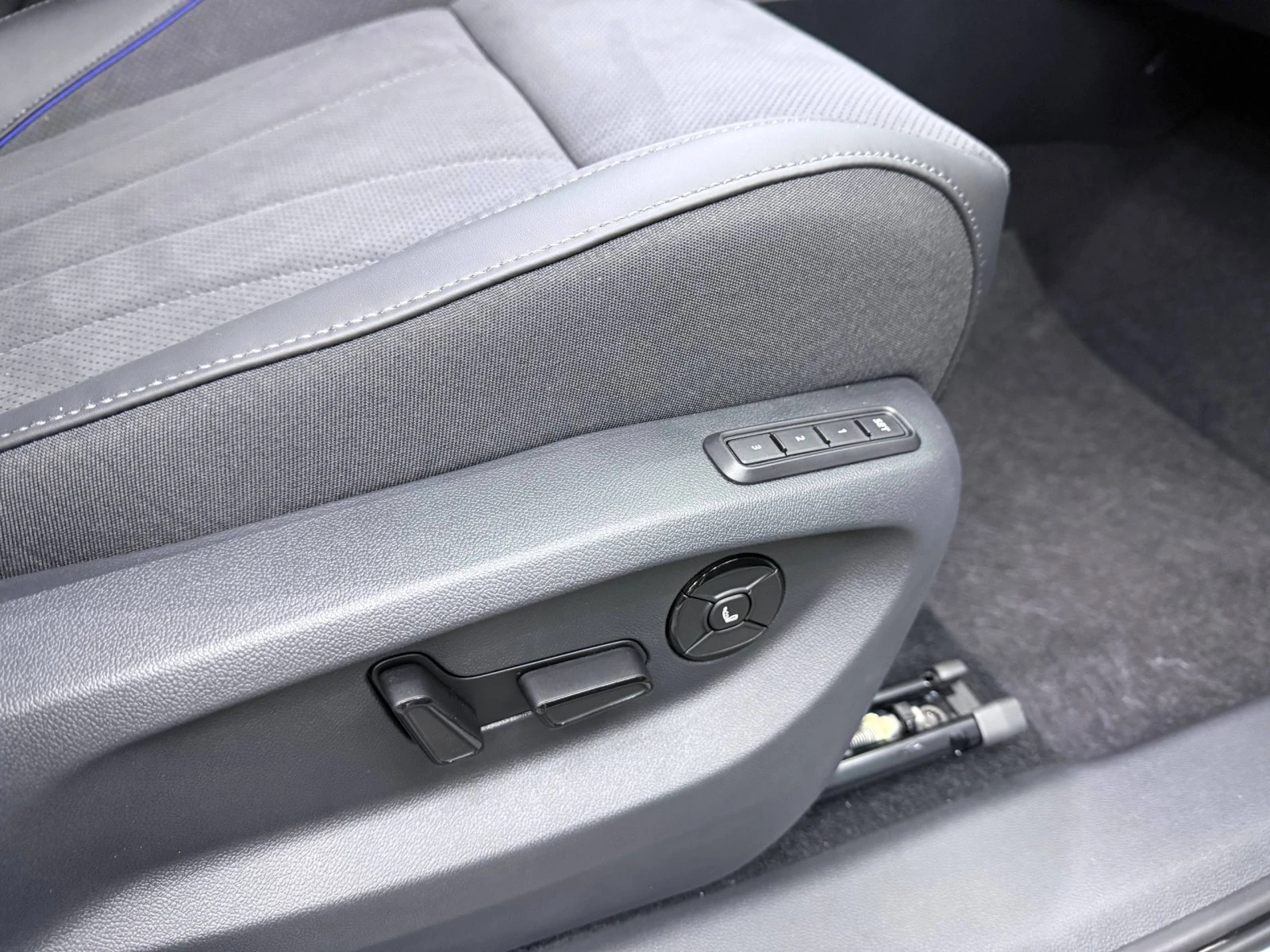 Volkswagen Tiguan, 2026г, полный привод, робот