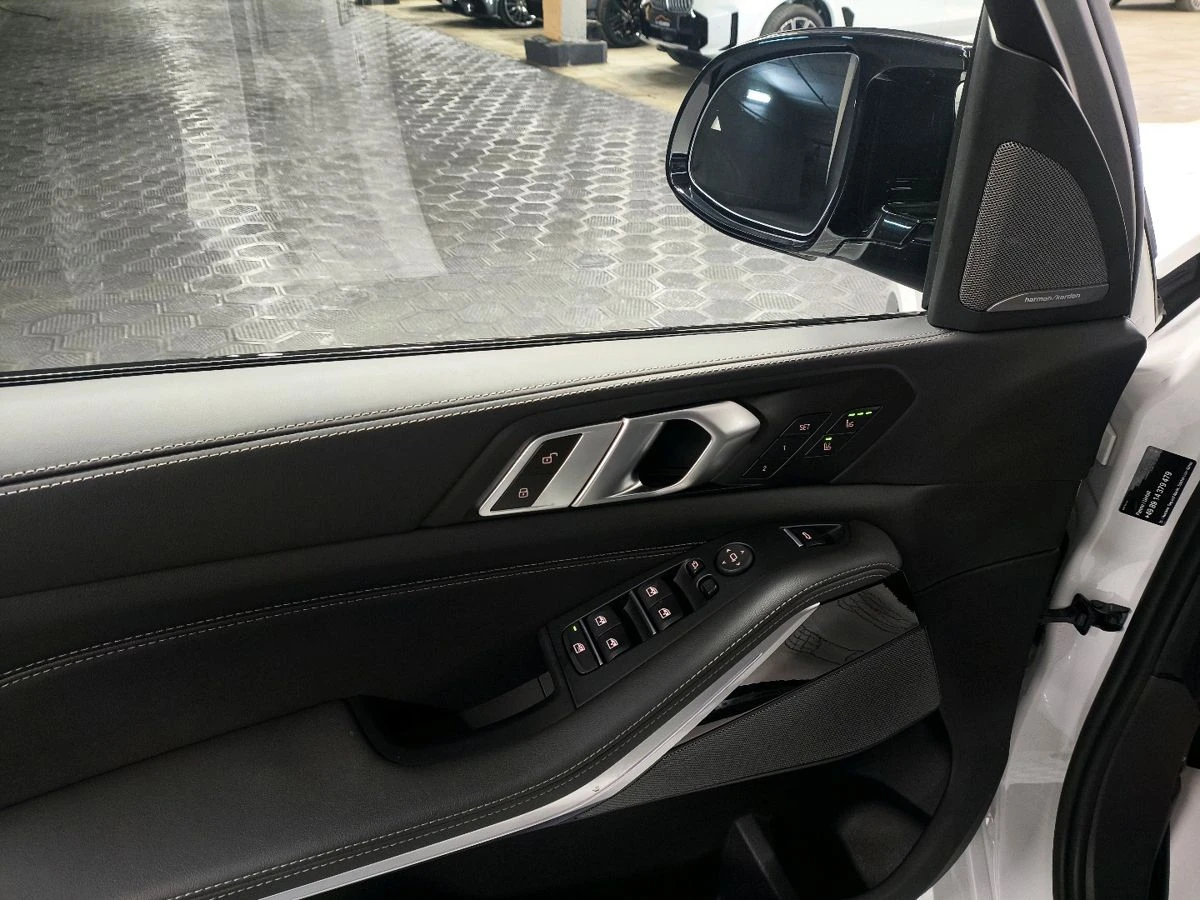 BMW X5, 2024г, полный привод, автомат