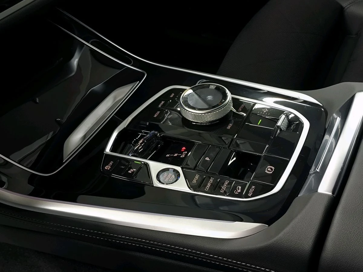 BMW X5, 2024г, полный привод, автомат
