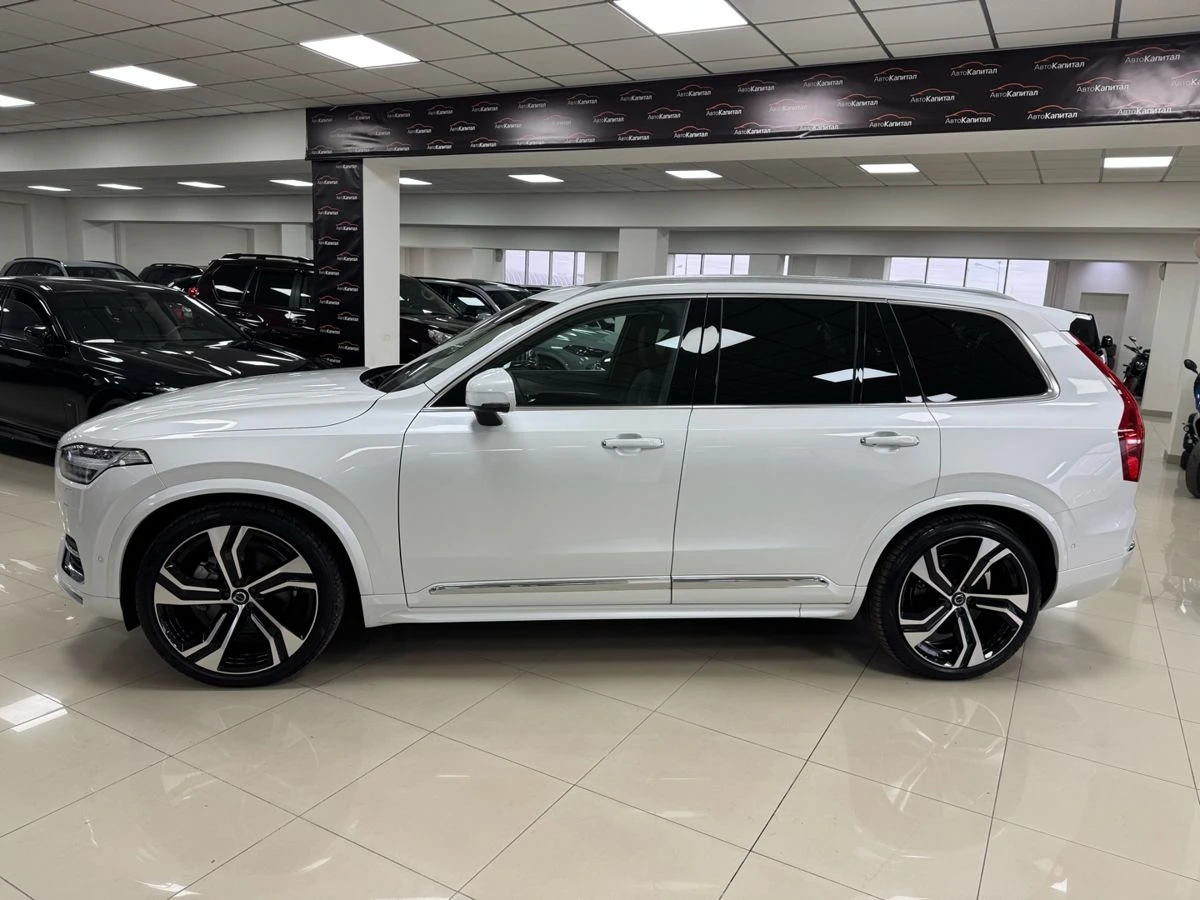 Volvo XC90, 2022г, полный привод, автомат