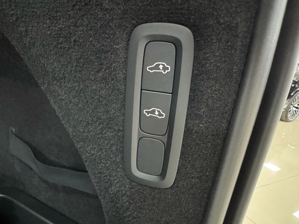 Volvo XC90, 2022г, полный привод, автомат