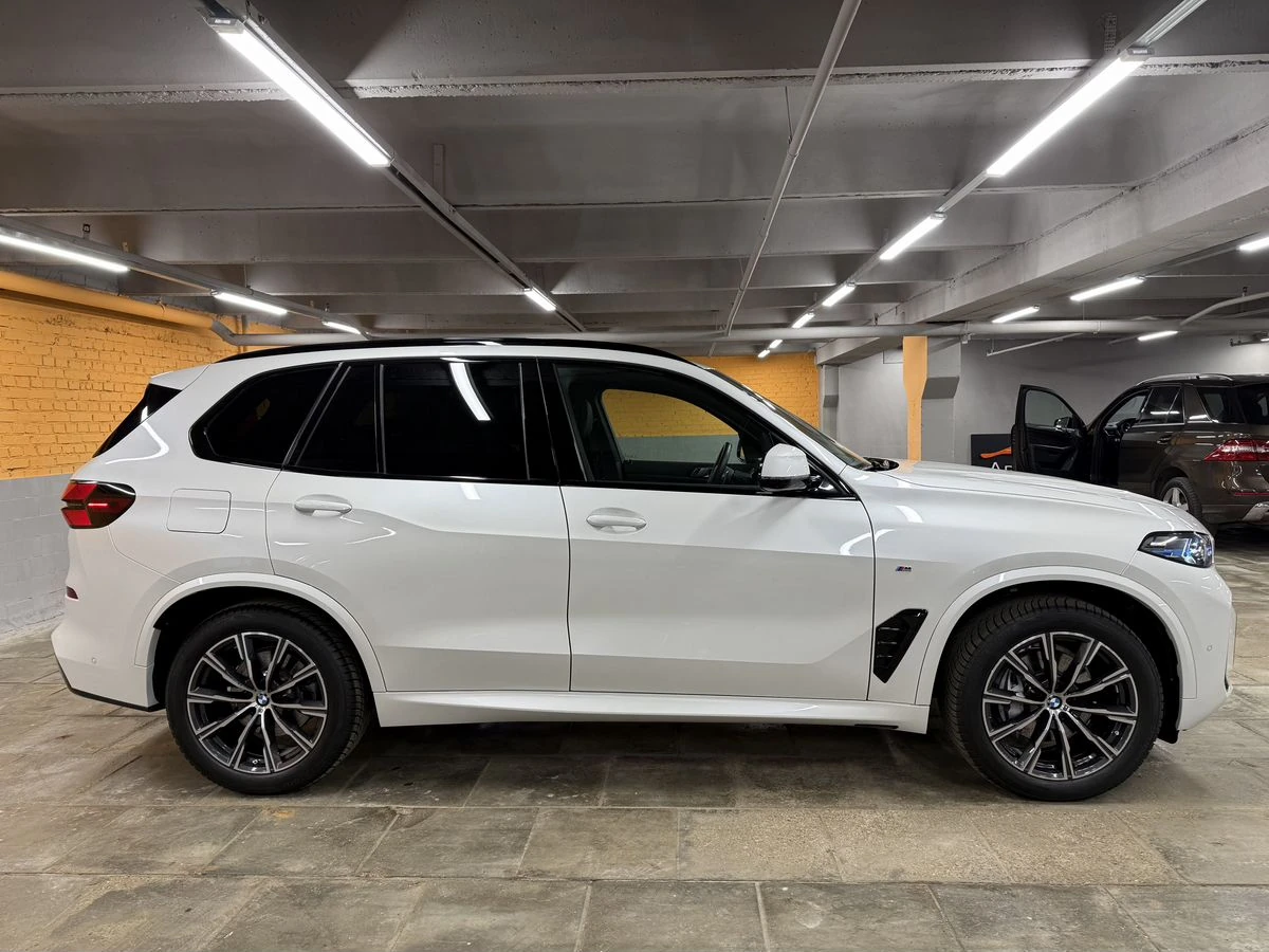 BMW X5, 2024г, полный привод, автомат