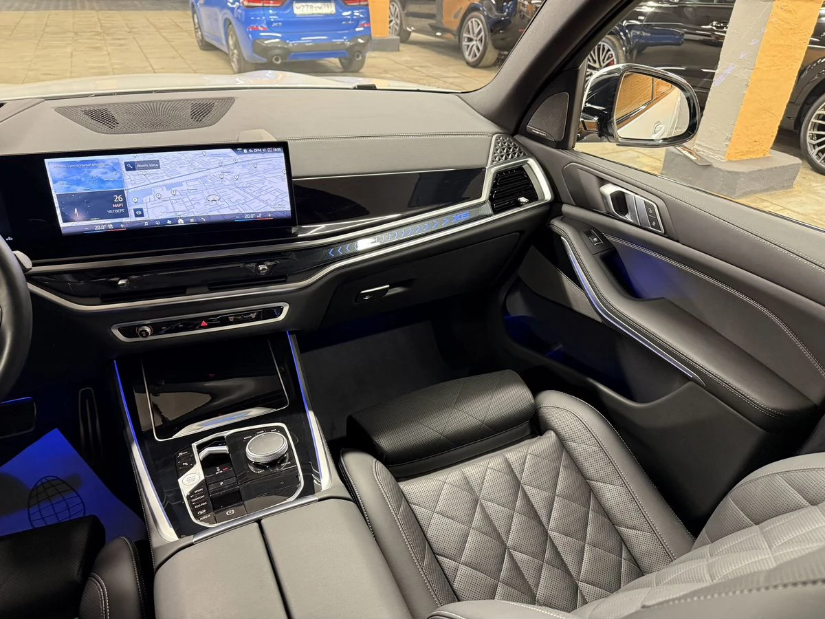 BMW X5, 2024г, полный привод, автомат