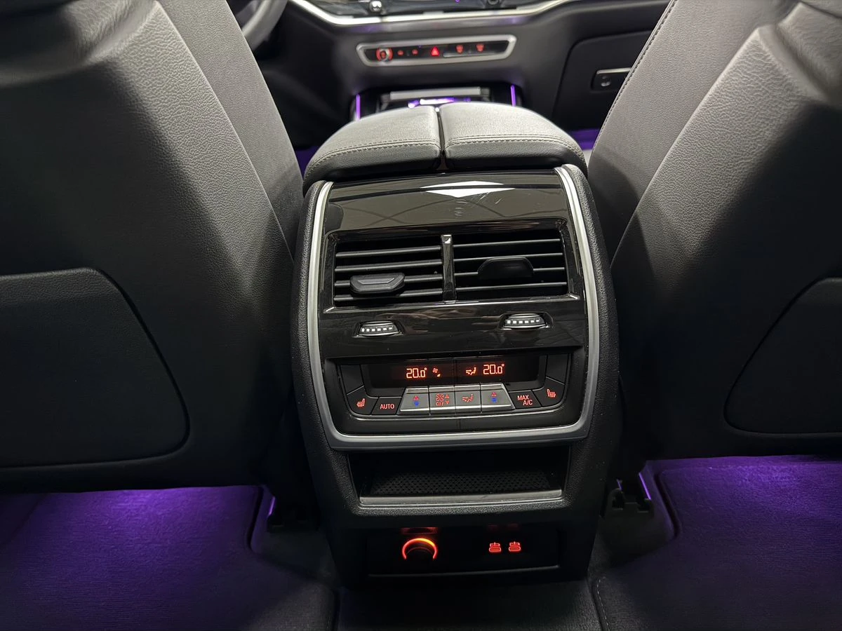 BMW X5, 2025г, полный привод, автомат