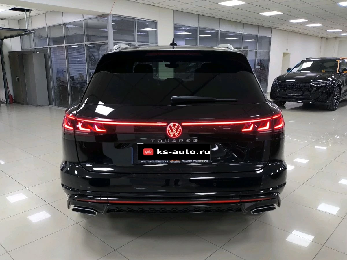 Volkswagen Touareg, 2025г, полный привод, автомат
