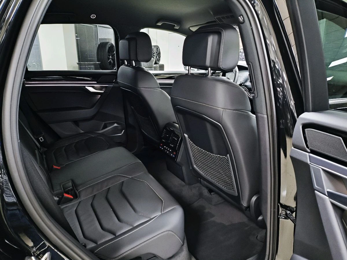 Volkswagen Touareg, 2025г, полный привод, автомат