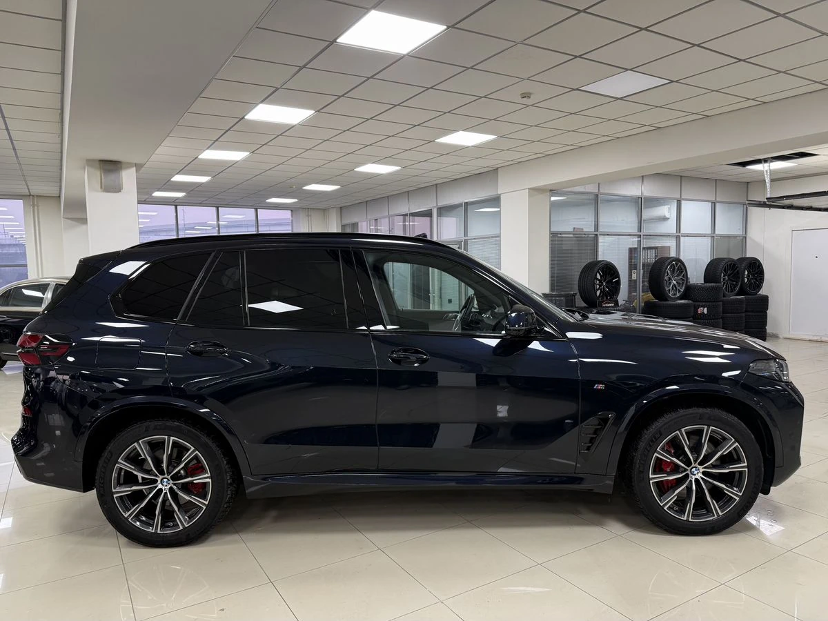 BMW X5, 2025г, полный привод, автомат