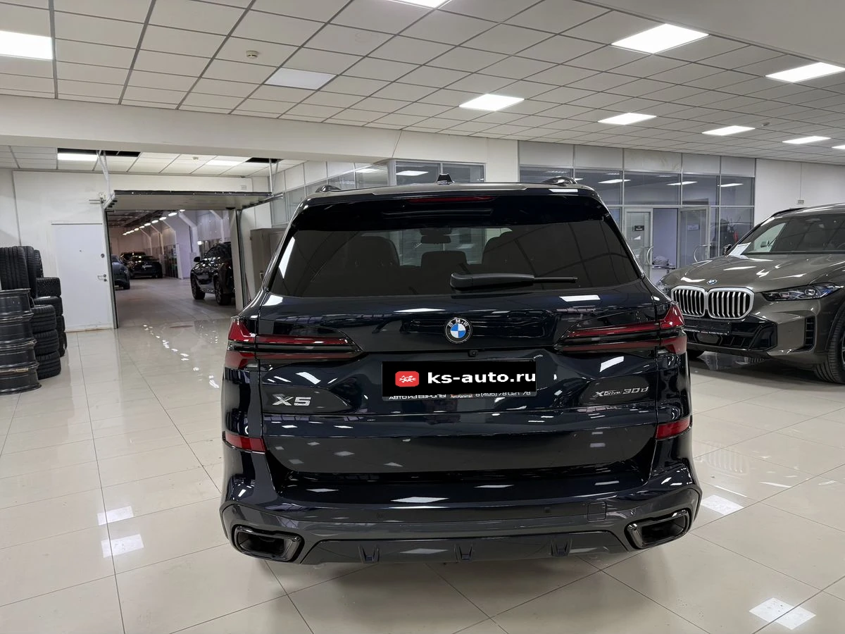 BMW X5, 2025г, полный привод, автомат