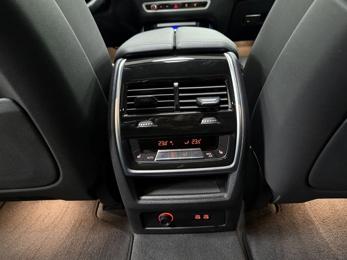 BMW X5, 2025г, полный привод, автомат