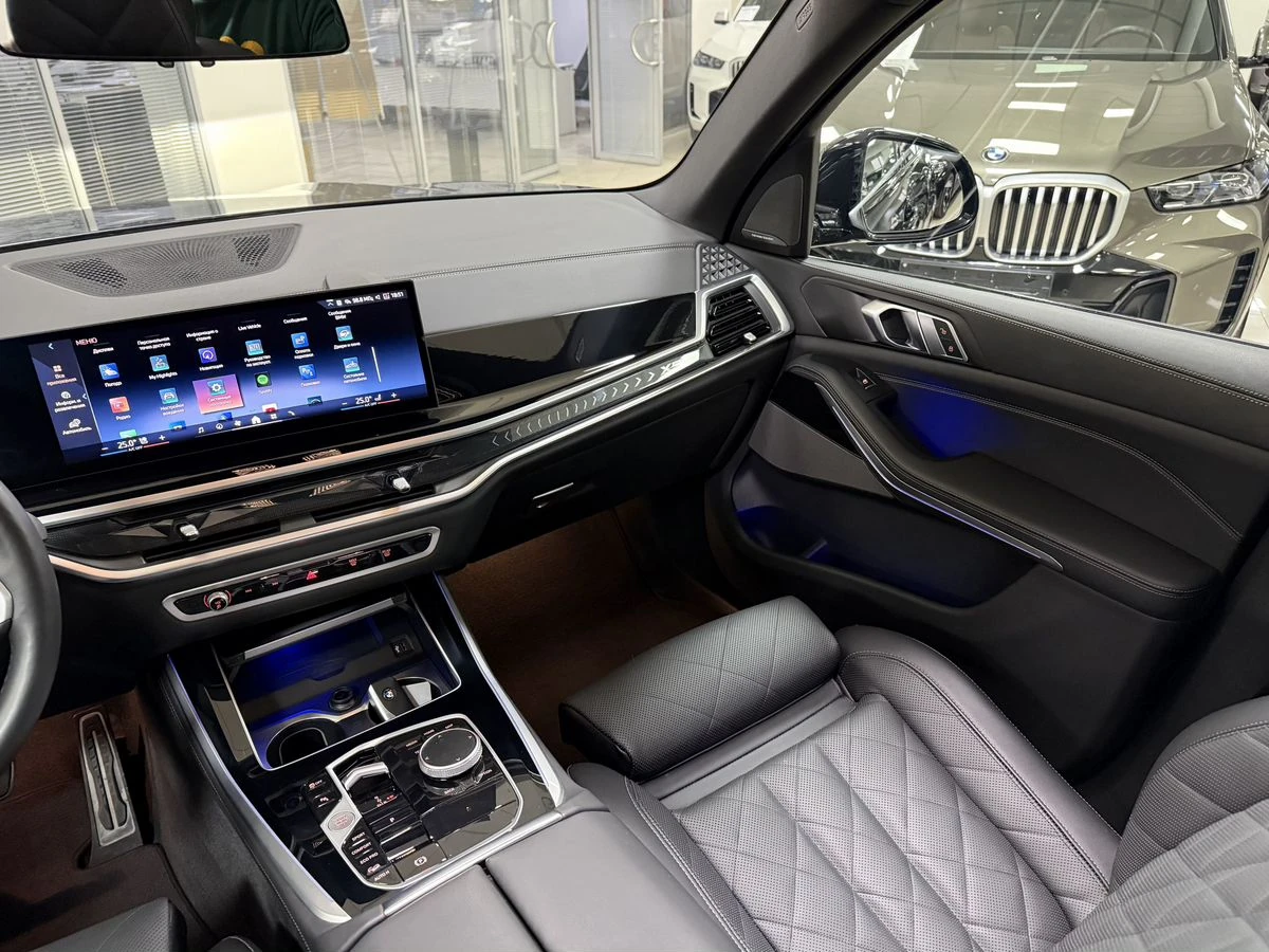 BMW X5, 2025г, полный привод, автомат