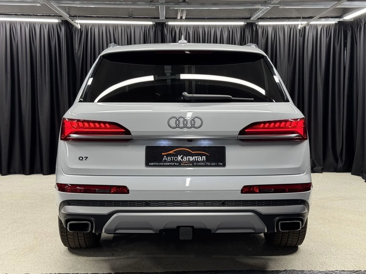 Audi Q7, 2024г, полный привод, автомат