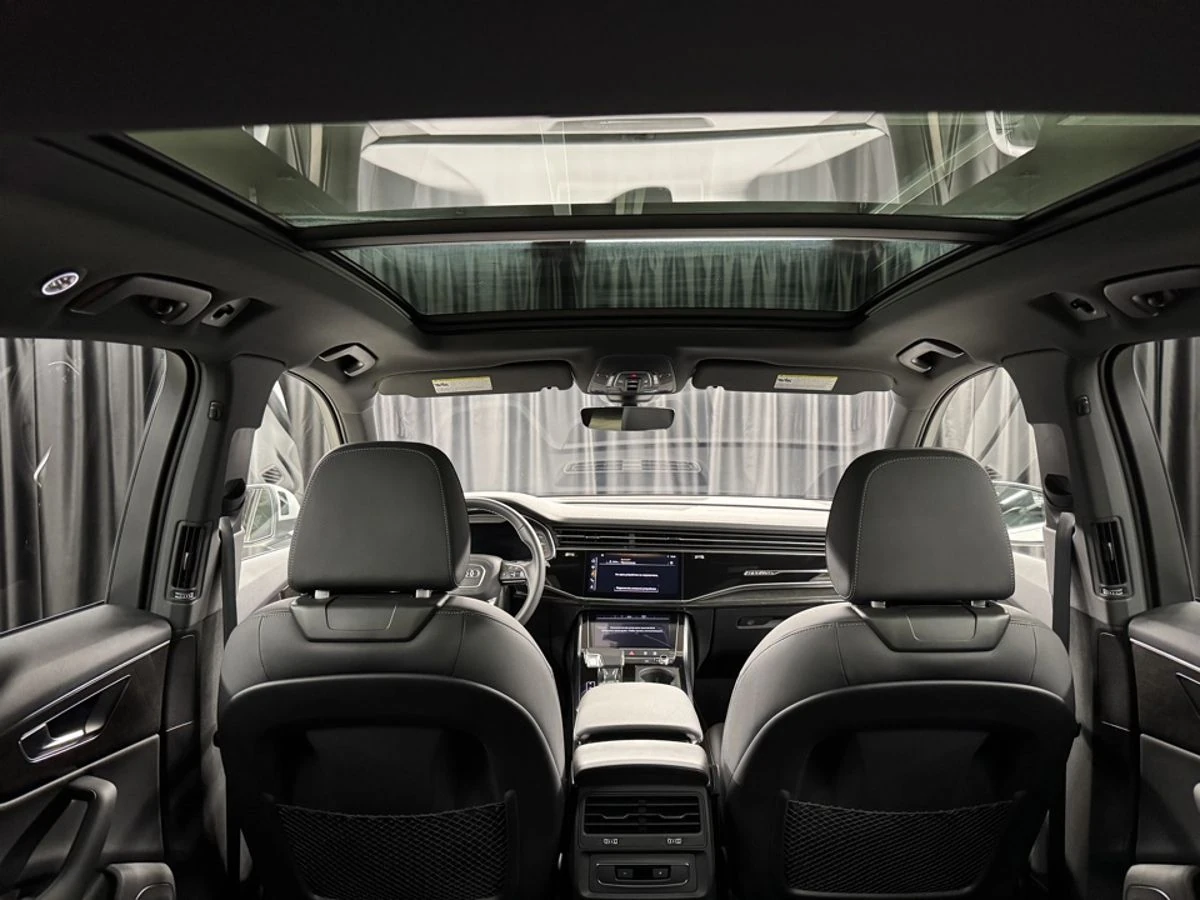 Audi Q7, 2024г, полный привод, автомат