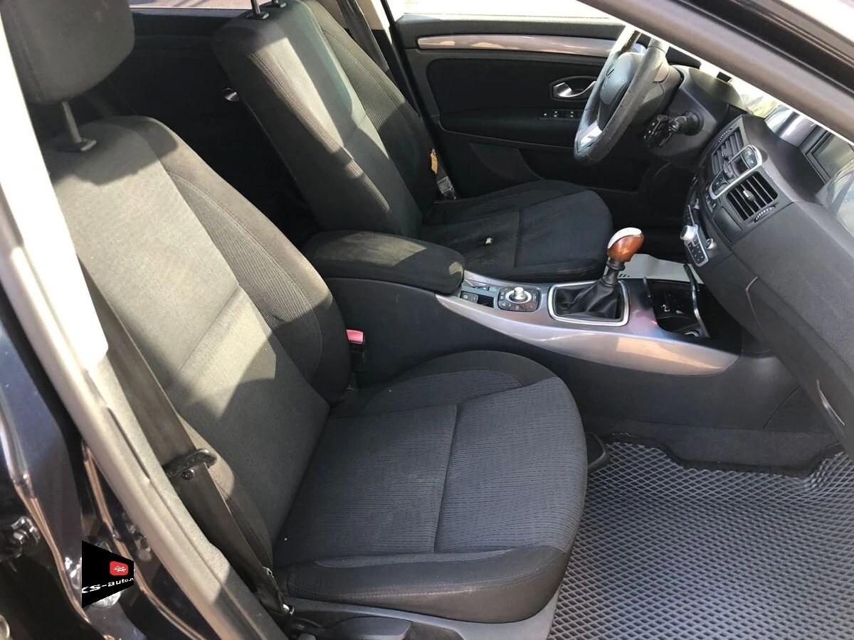 Renault Laguna, 2010г, передний привод, механика