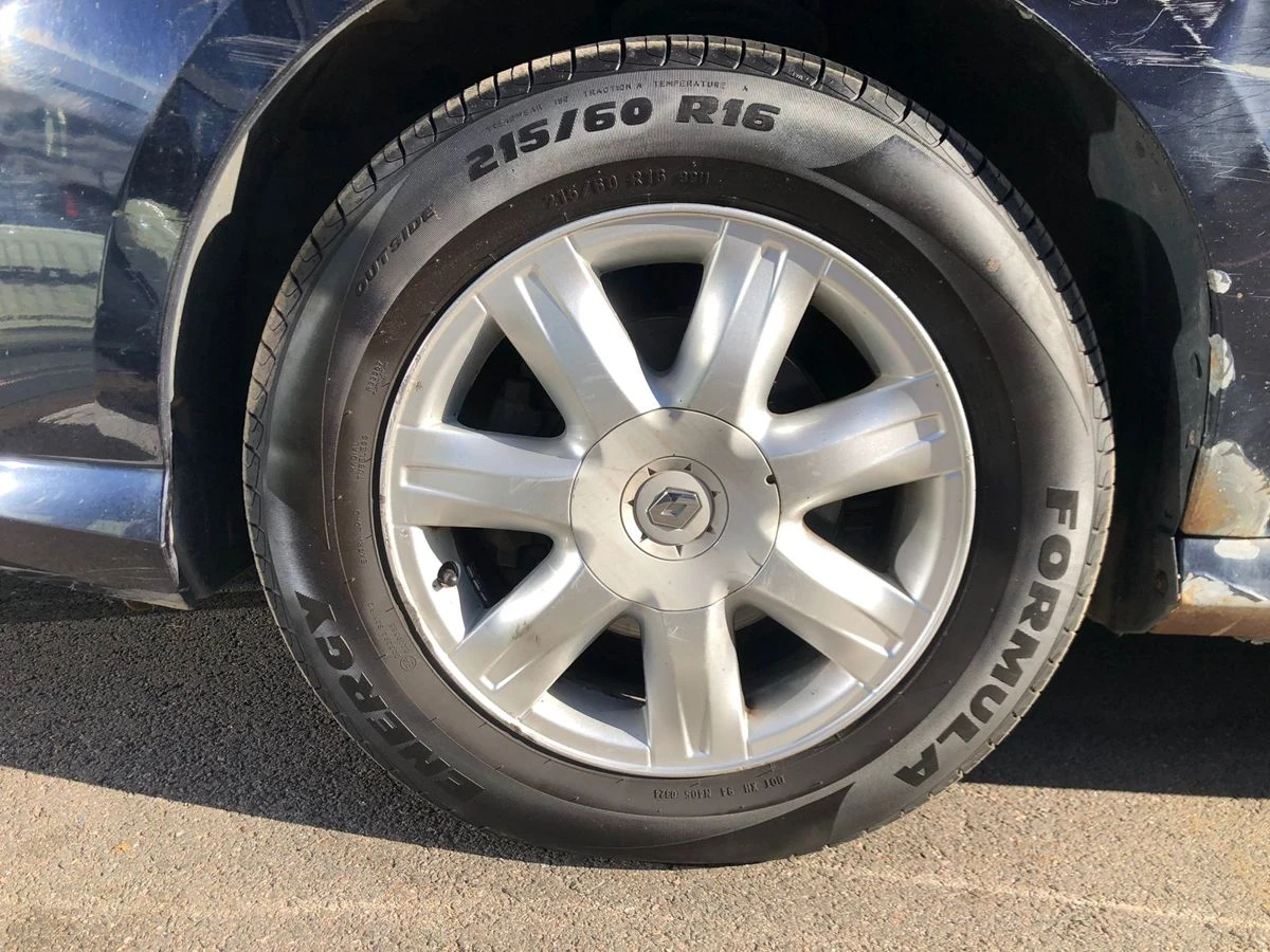 Renault Laguna, 2010г, передний привод, механика