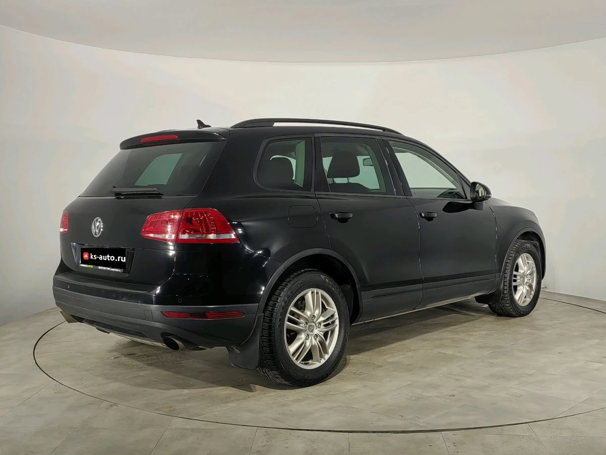 Volkswagen Touareg, 2015г, полный привод, автомат