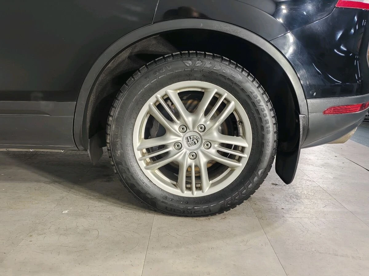 Volkswagen Touareg, 2015г, полный привод, автомат