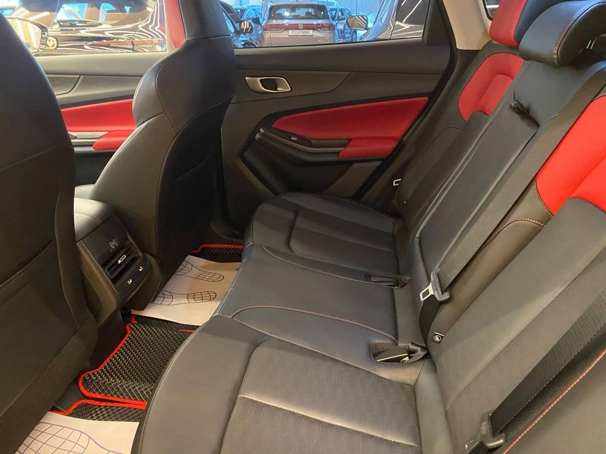 Changan UNI-S (CS55 Plus), 2024г, передний привод, робот