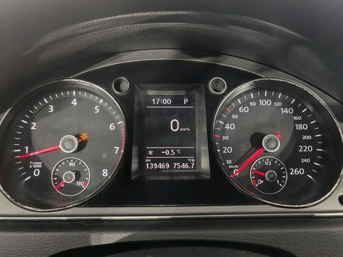 Volkswagen Passat, 2012г, передний привод, робот