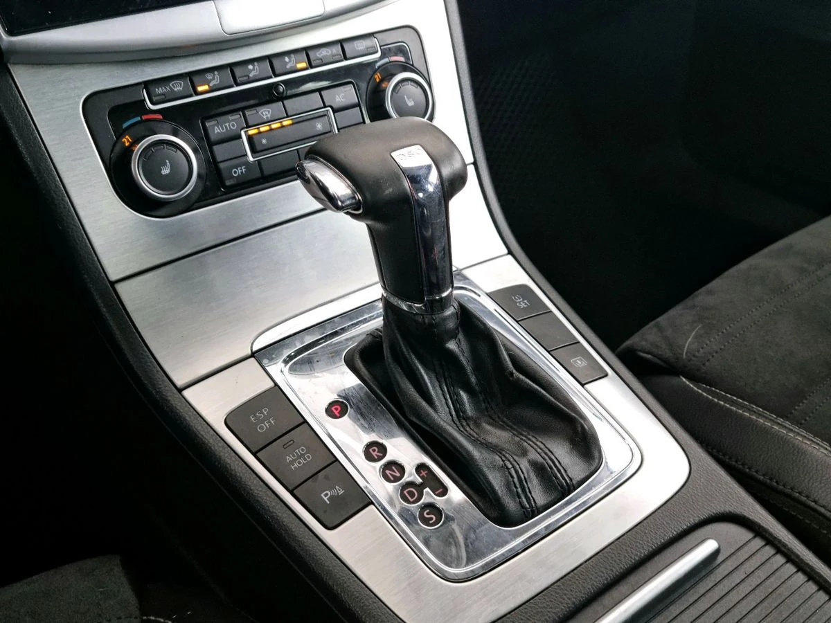 Volkswagen Passat CC, 2009г, передний привод, робот