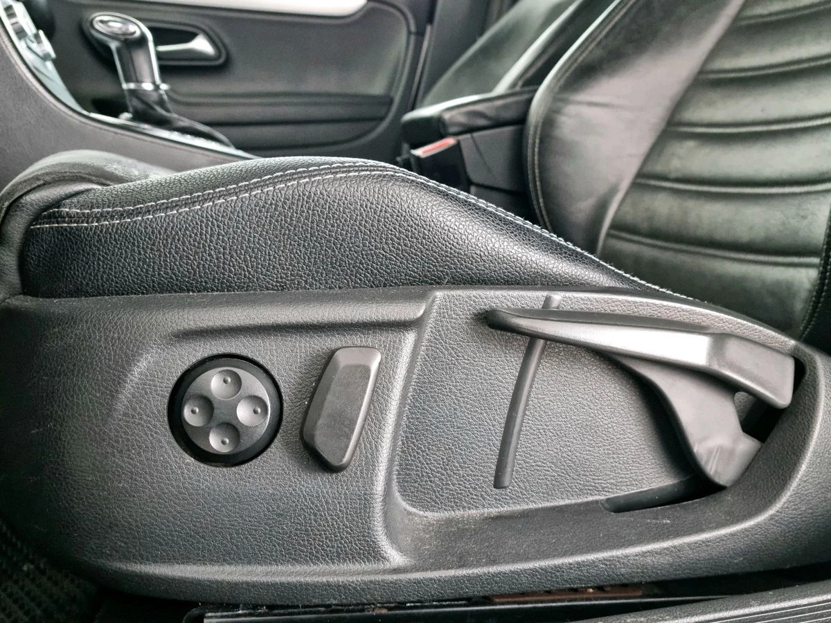 Volkswagen Passat CC, 2009г, передний привод, робот