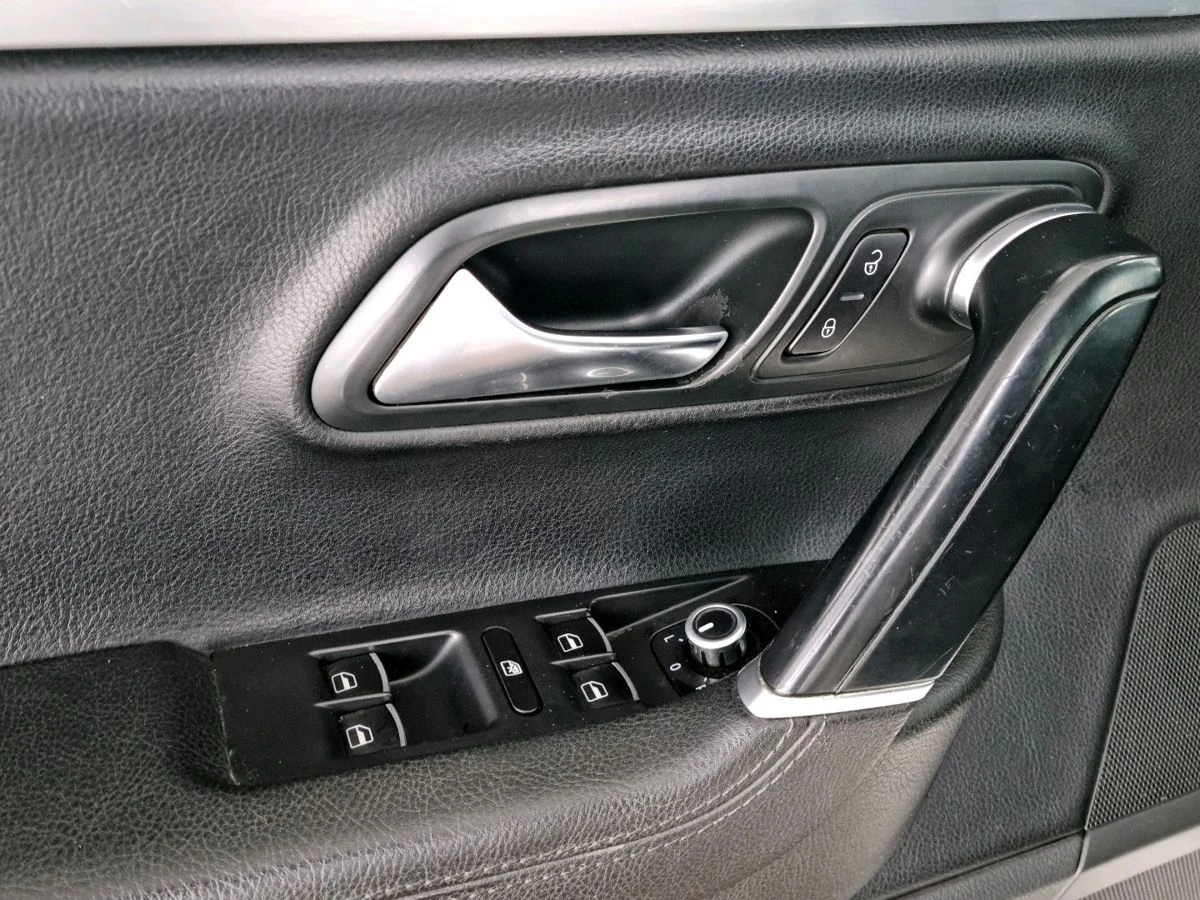 Volkswagen Passat CC, 2009г, передний привод, робот