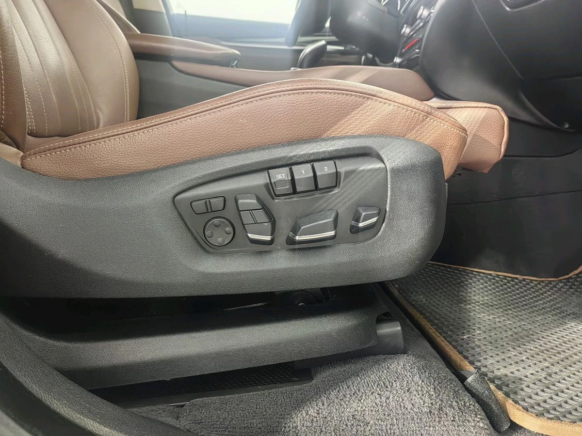 BMW X6, 2018г, полный привод, автомат
