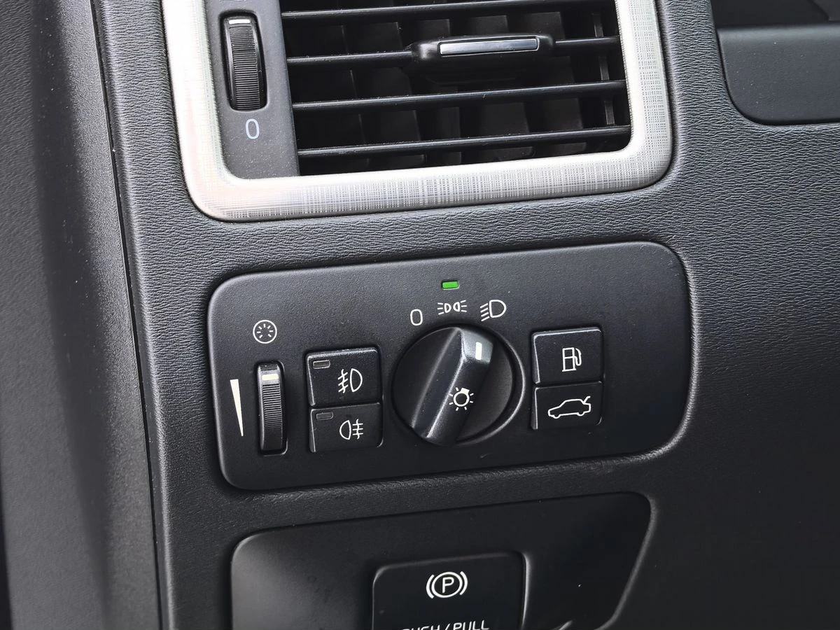 Volvo XC70, 2010г, полный привод, автомат