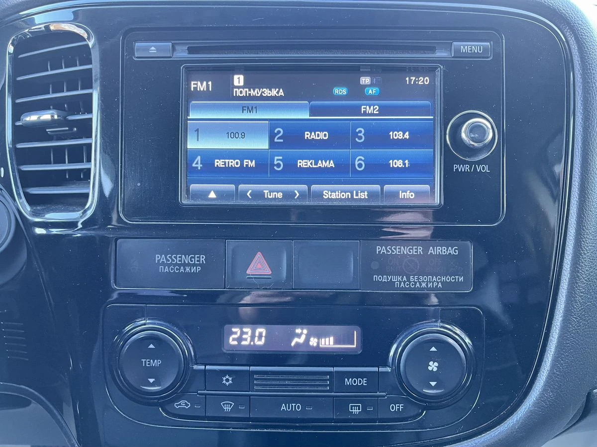 Mitsubishi Outlander, 2015г, полный привод, вариатор