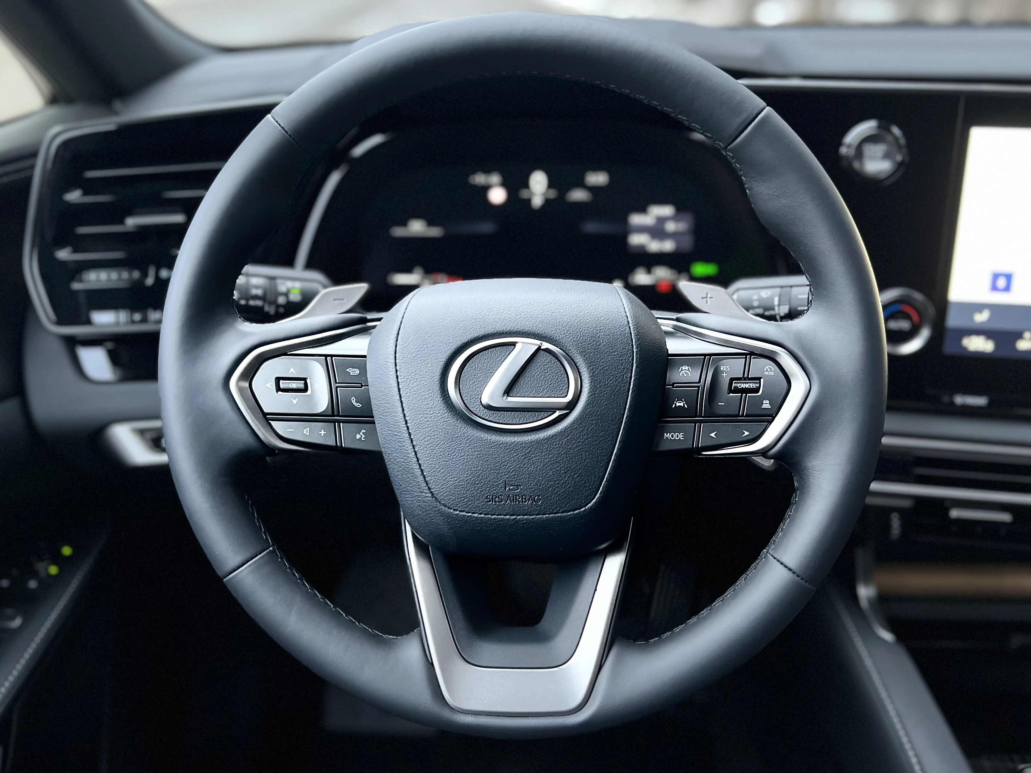 Lexus RX, 2024г, полный привод, автомат