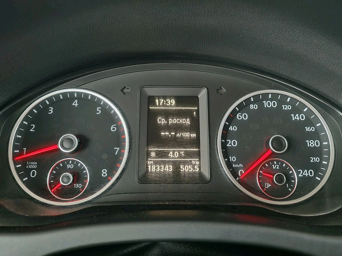 Volkswagen Tiguan, 2013г, полный привод, механика