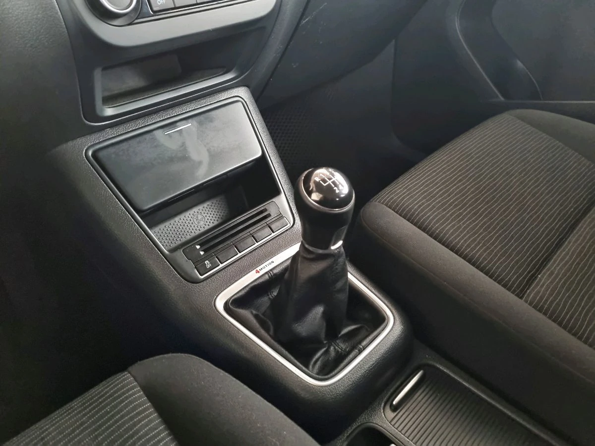 Volkswagen Tiguan, 2013г, полный привод, механика