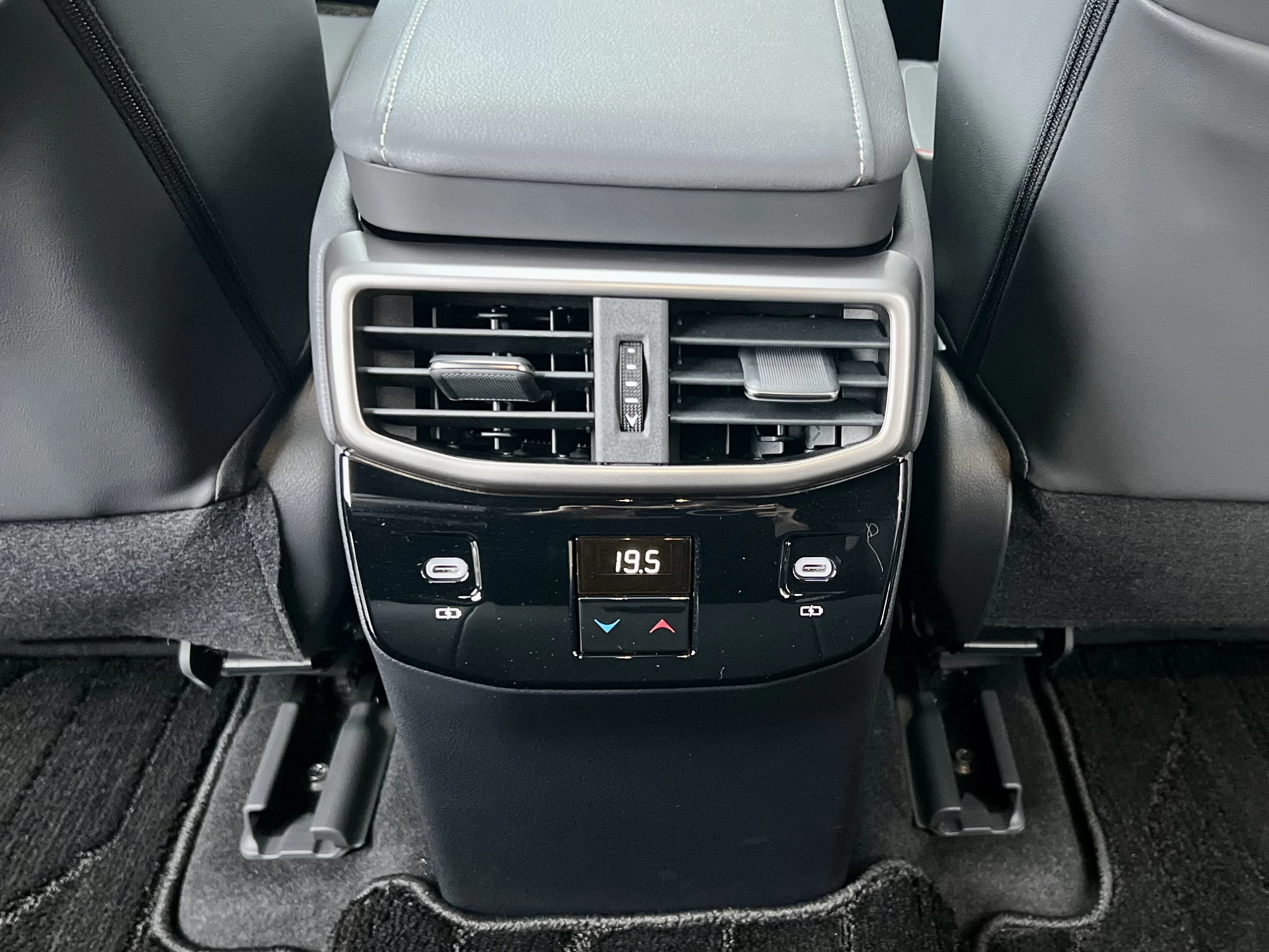 Lexus RX, 2024г, полный привод, автомат