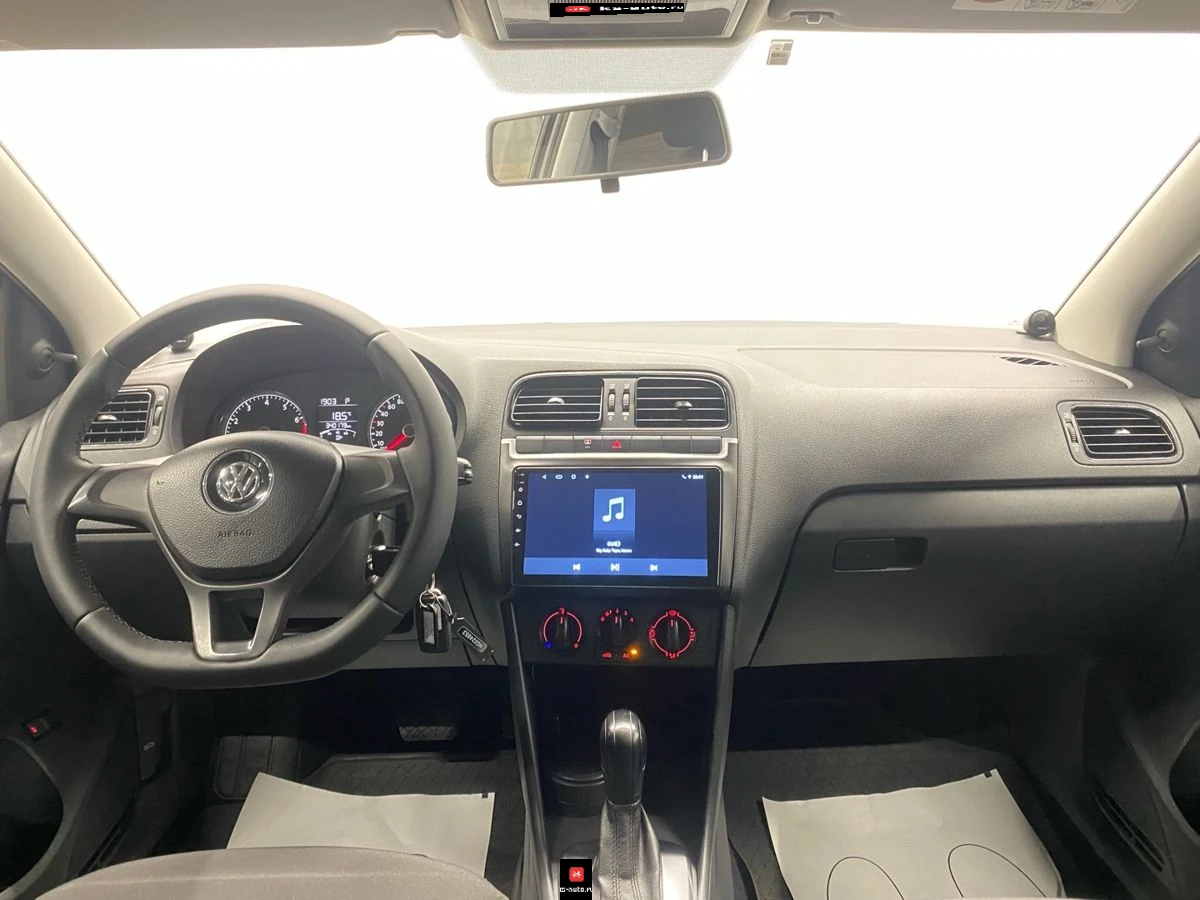 Volkswagen Polo, 2016г, передний привод, автомат