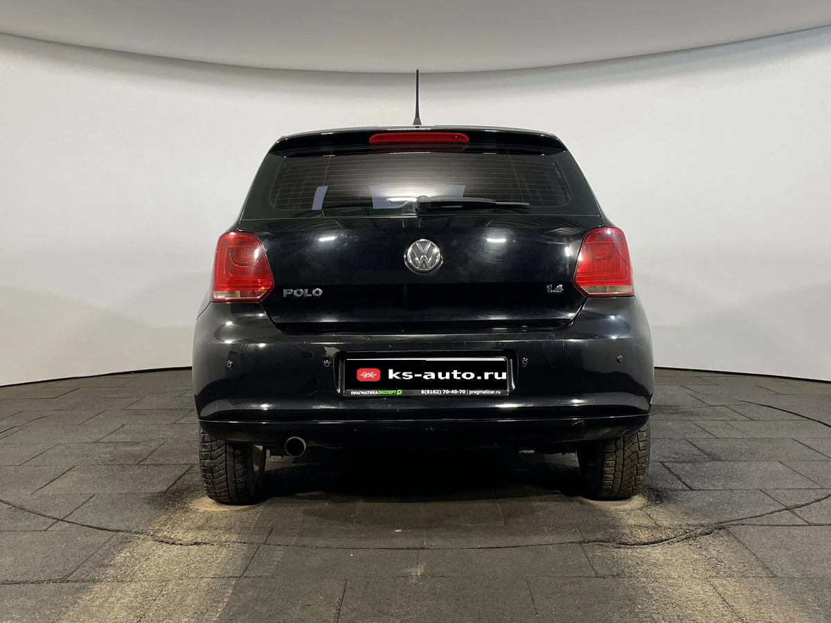 Volkswagen Polo, 2010г, передний привод, робот