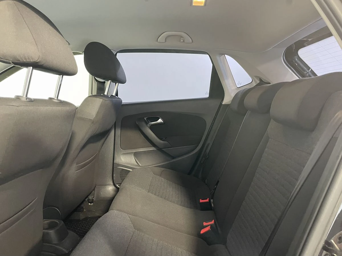 Volkswagen Polo, 2010г, передний привод, робот