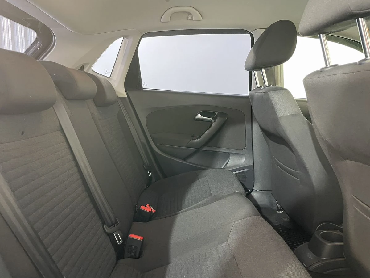 Volkswagen Polo, 2010г, передний привод, робот