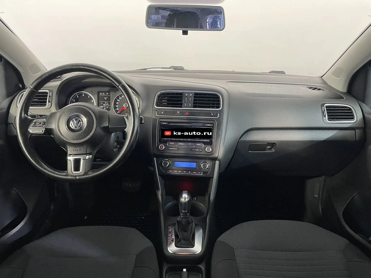 Volkswagen Polo, 2010г, передний привод, робот