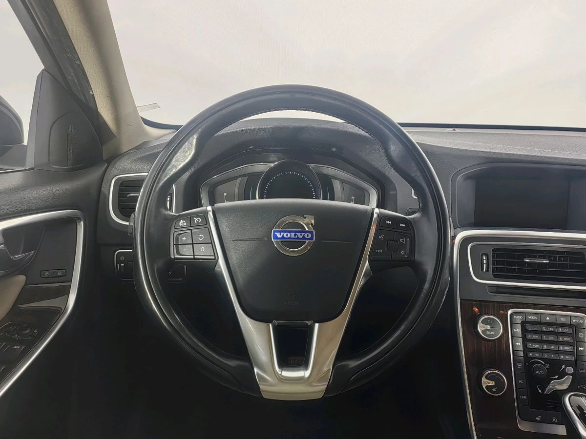 Volvo S60, 2014г, передний привод, автомат